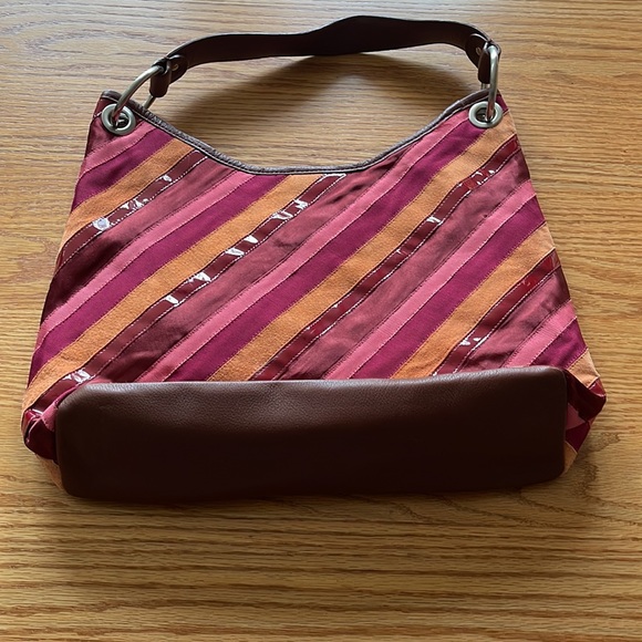 Never used Liz Claiborne multi stripe purse - Picture 4 of 6